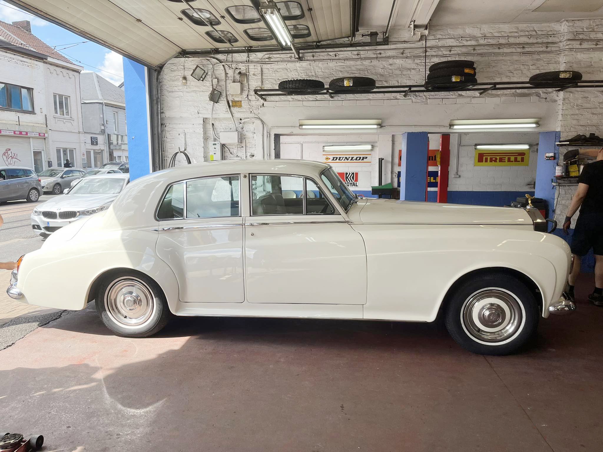 Rolls Royce – Pecheny Pneus Charleroi